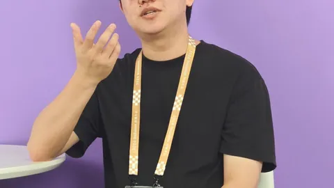 折叠屏终面世：库克力推十年磨一剑，苹果创新历程
